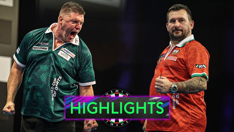 Daryl Gurney and Jonny Clayton